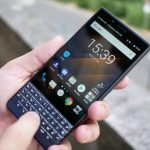 BlackBerry KEY2 LE: физическая клавиатура снова в фаворе